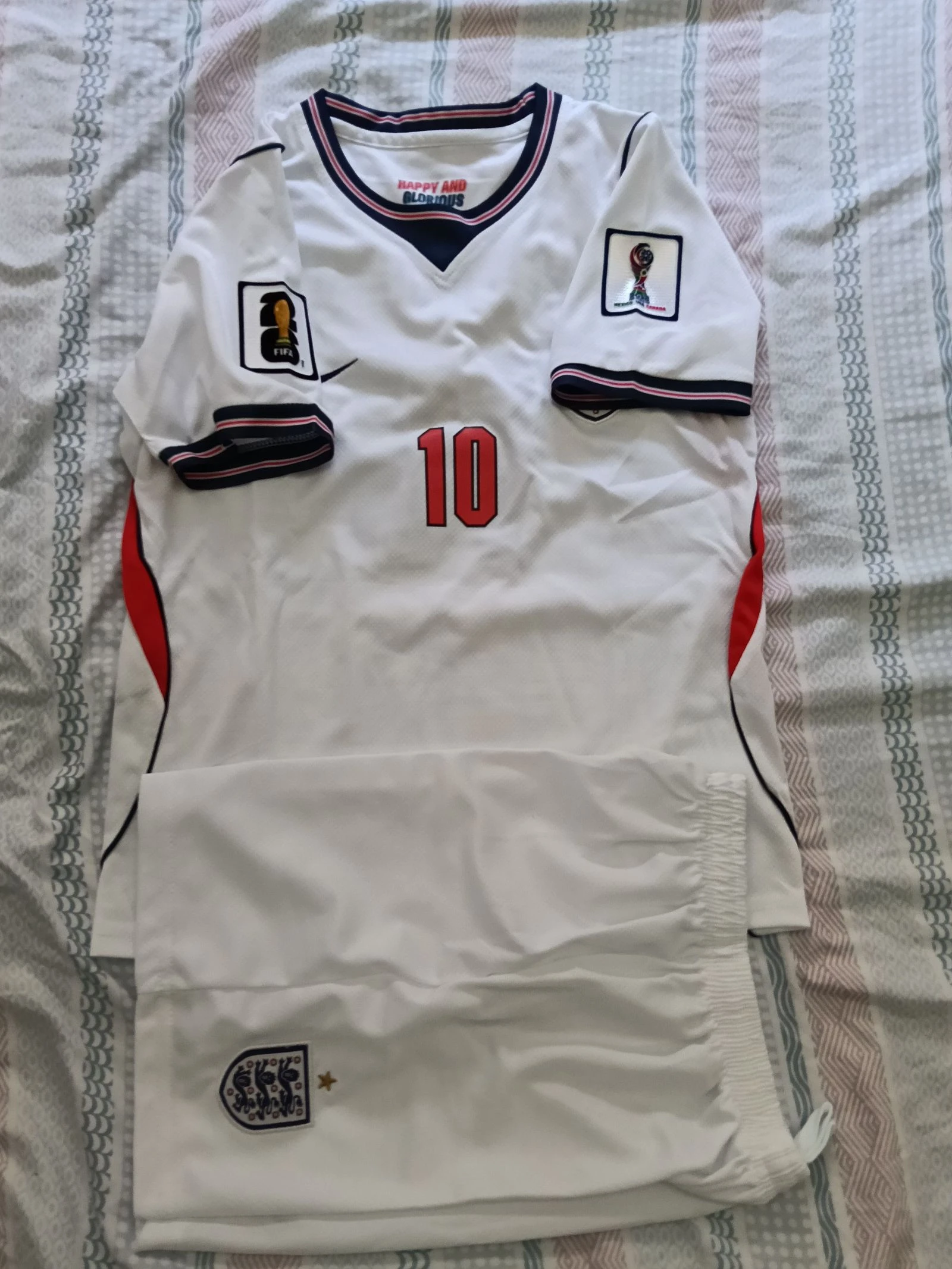 Ensemble pour enfant équipe anglaise 10 ans – photo 3